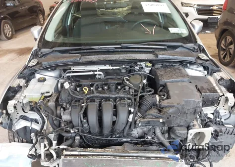 2016 Ford Focus Se z USA, uszkodzony, nr VIN 1FADP3K24GL256492